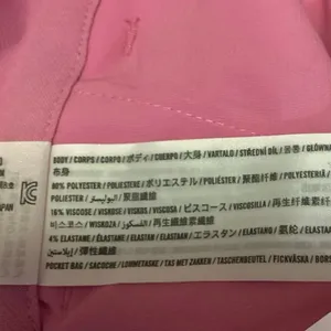 NEW Abercrombie & Fitch Pink High Waist Wide Leg Pleated Zipper Bermuda Shorts L thumbnail 5