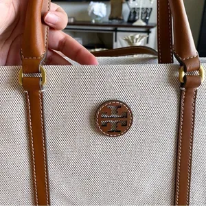 Tory Burch Blake Jumbo Tote‎ Bag Canvas Leather Trim Neutral Cream Brown Cuoio thumbnail 2