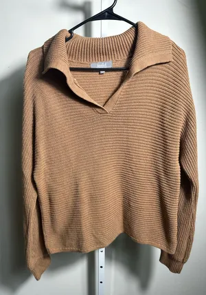 P222. Marled Reunited Clothing Medium Camel Collared V-Neck Knit Sweater thumbnail 1