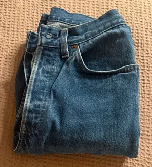 Levi's Classic Blue Jeans with Signature Patch thumbnail 1