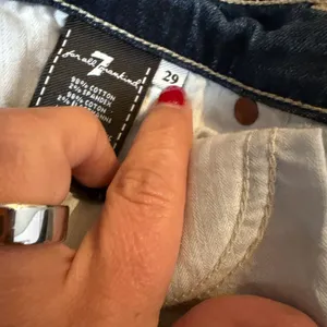 Seven For All Mankind Josefina Distressed Boyfriend Jeans Size 29 thumbnail 7