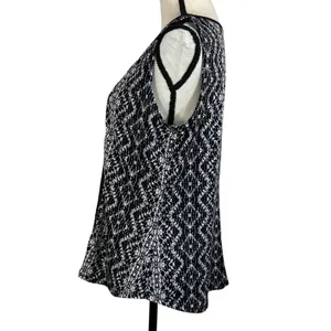 Susan Lawrence Large Top Sleeveless Stretch Scoop Neck Lace Accent Pullover thumbnail 5