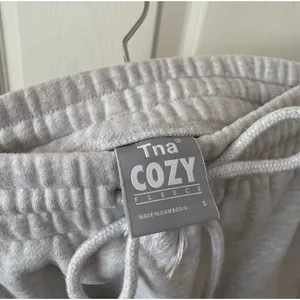 Aritzia tna cozy fleece grey drawstring mini skirt thumbnail 2
