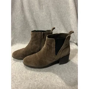 Clarks Brown Suede Ankle Boots Womens Block Heel‎ Side Zip Booties thumbnail 3