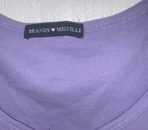 Brandy Melville Crop Top thumbnail 4