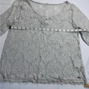 Abercrombie &‎ Fitch Gray Embellished Boxy Blouse thumbnail 3