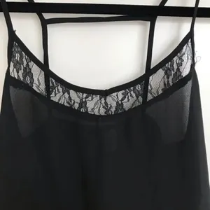 ✨ H&M Divided• Floral Trim Camisole Blouse✨ thumbnail 4
