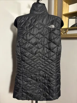 The North Face Medium Mossbud Insulated Reversible Vest thumbnail 4