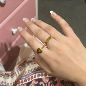 New Unisex 14k gold-plated stainless steel stone‎ band ring, Size 7 thumbnail 8