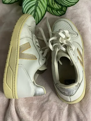 VEJA - Sneakers Shoes Women’s Size 6 thumbnail 4