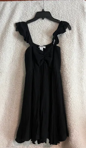 Tilly’s romper thumbnail 1