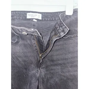 Abercrombie‎ & Fitch Curve Love 90s Relaxed Jean High Rise Black 27 4R Raw Hem thumbnail 6