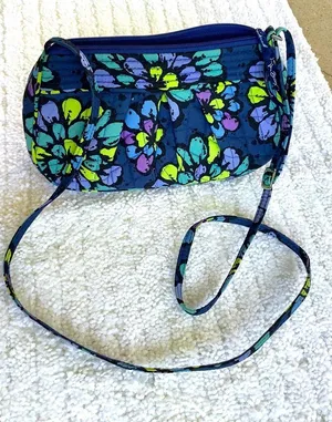 Vera Bradley crossbody 💛💙💜 thumbnail 1