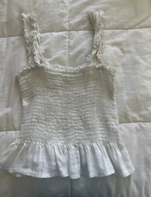 White top Size M thumbnail 1