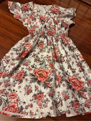 Floral Ruffle-Sleeve Dress in Coral and White size xs thumbnail 1