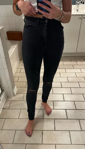 American Eagle black ripped jeans super hi-rise jegging thumbnail 1