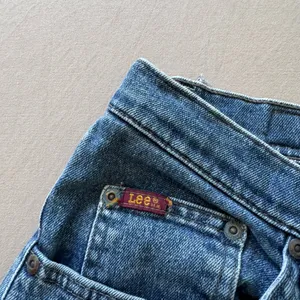 Vintage Lee Straight Leg Jeans thumbnail 4