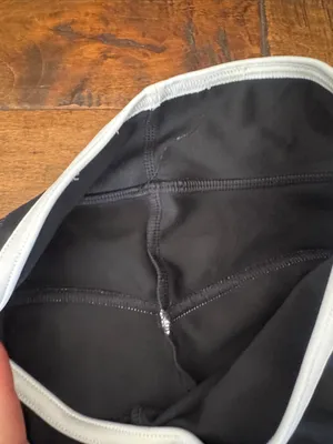 ALO Yoga Black Leggings with Trim thumbnail 4