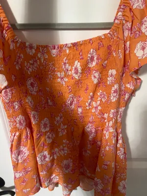 NWOT Floral Top Multi Size L thumbnail 4