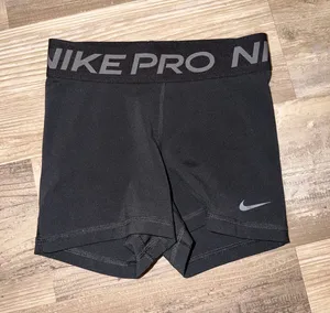 Nike Pro Women's Dri-Fit Black Shorts-Sz XS thumbnail 1