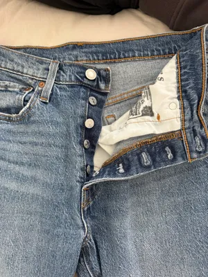 Levi’s 501 Jeans thumbnail 2