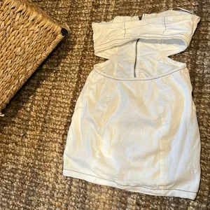 Hello Molly White Denim Strapless Mini Dress Size Small thumbnail 8