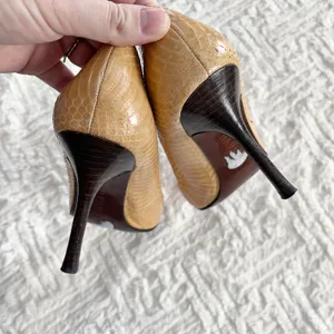 Lauren by Ralph Lauren Tan Snake Skin Pumps thumbnail 7