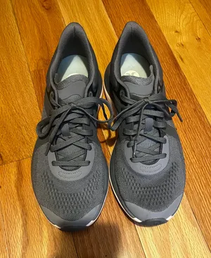 Lululemon Chargefeel Sneakers Grey And Pink Size 8 thumbnail 1