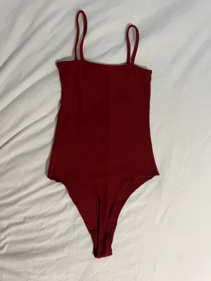 Brandy Melville Bodysuit Ribbed Deep Red thumbnail 4