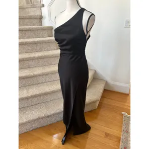 BHLDN Dylan Anthropologie Black Satin One Shoulder Sheath Slit Bridesmaid Gown thumbnail 2
