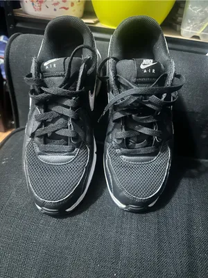 Nike Black and White Air Max Women's Athletic Sneakers size 10 thumbnail 2