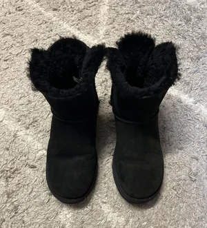 UGG Uggs thumbnail 1