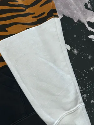 Nike Women’s Tiger Pattern Pullover Hoodie  thumbnail 5
