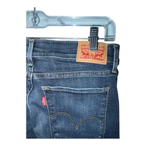 Levi's Womens 701 Super Skinny Distressed Jeans, Size 27 thumbnail 7