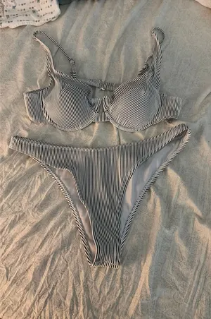 Shein Bikini Set thumbnail 1
