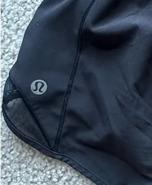 Lululemon Hotty Hot High-Rise 2.5" shorts thumbnail 2