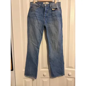 Reformation Jordi Kick‎ Flare Jeans Medium Wash Denim Button Fly Women's Size 29 thumbnail 3