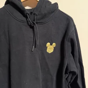 Disney x H&M Black Gold Motif Pullover Hoodie- Size Medium thumbnail 4