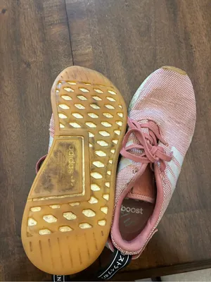 Adidas NMD R2 Women’s 8.5 Sneakers Shoes Running Ash Pink thumbnail 5