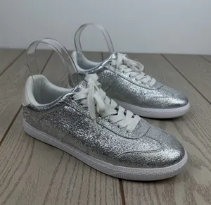 On 34th Women's Marinaa Low-Top Sneakers 7.5M Silver Crinkle Smooth $79.50 thumbnail 1