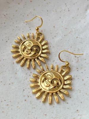 Handmade gold tone stainless steel sun boho retro vintage style earrings☀️ thumbnail 4
