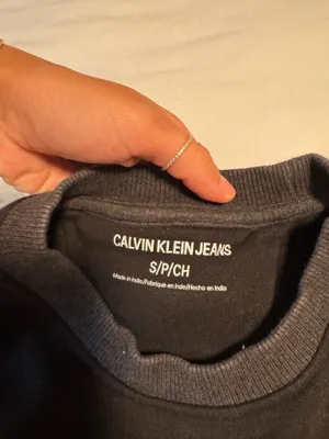 Calvin Klein Crewneck Sweatshirt thumbnail 2