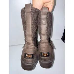 UGG Robbie Women's Size 10 Brown Leather Wool Zipper‎ Waterproof thumbnail 2