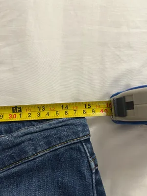 Wrangler Slim Straight Jeans thumbnail 4