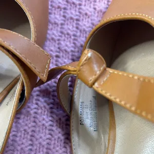 Shoes women . New ,Elegant Brown Mules with Pointed Toe and Low Heel thumbnail 5