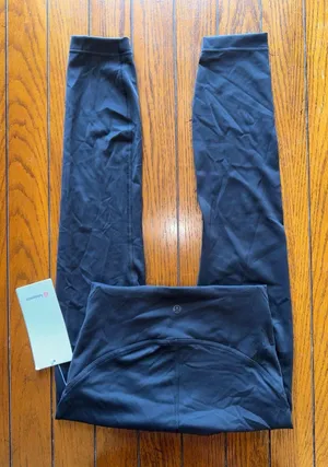 Lululemon Instill High Rise 25” Black Size 4 NWT thumbnail 1