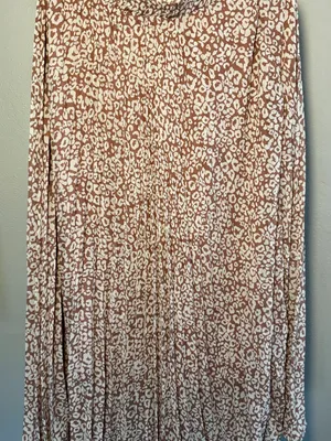 In‎ Loom Pleated Animal Print Midi Skirt Size Large NWT thumbnail 3