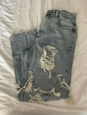 American Eagle Mom Jeans  thumbnail 1