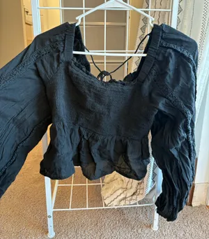 American Eagle Long Sleeve Top thumbnail 1