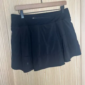 LULULEMON- Pace Rival Skirt Tall 15" Black Size 8 thumbnail 4